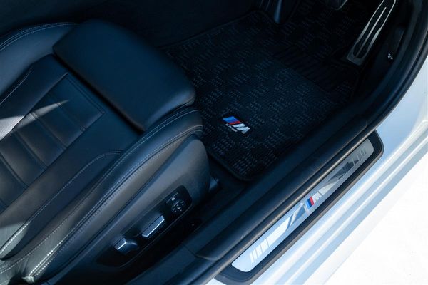 2019 BMW 320i MOTORSPORT M-SPORT GRADE 4.5 Carousel 14