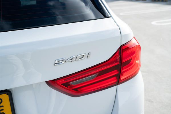 2017 BMW 540i B58 X-DRIVE TOURING M-SPORT Carousel 7