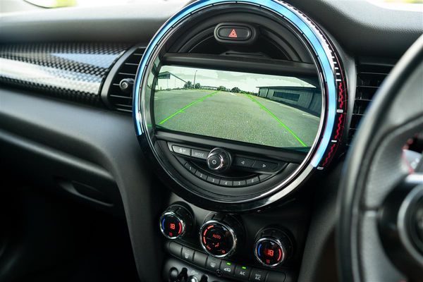 2018 MINI Cooper JOHN WORKS LCI Carousel 38