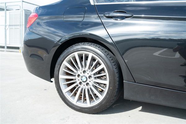 2017 BMW 340i LCI LUXURY LINE B58 240KW Carousel 5