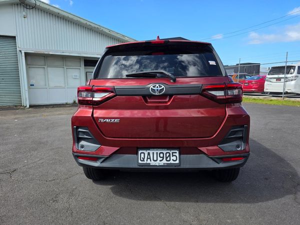 2020 Toyota Raize Reversing Camera, Parking Sensors Very Low Kms ! Carousel 11