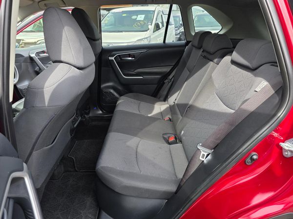 2019 Toyota RAV4 Hybrid X with Reversing Camera, Parking Sensors, Cruise Control ! Carousel 5