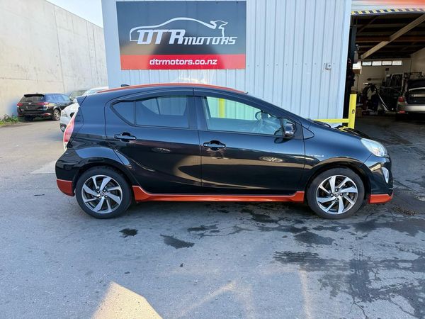2016 Toyota Aqua X-Urban Special Price ! Carousel 15