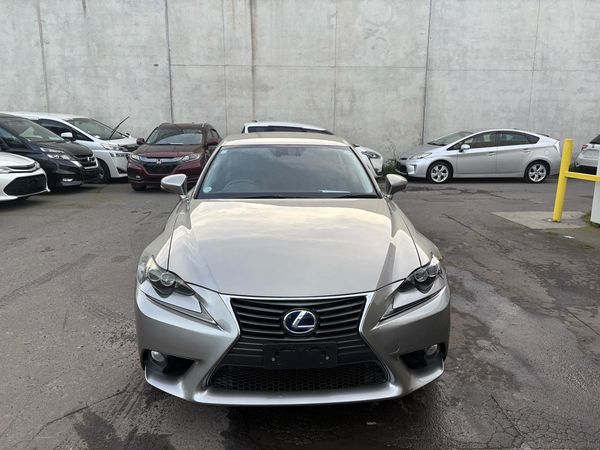 2013 Lexus IS 300H 2.5L Hybrid! Leather seats Carousel 10