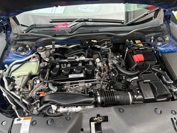 2019 Honda Civic 5D HATCHBACK HONDA SENSING Carousel 7