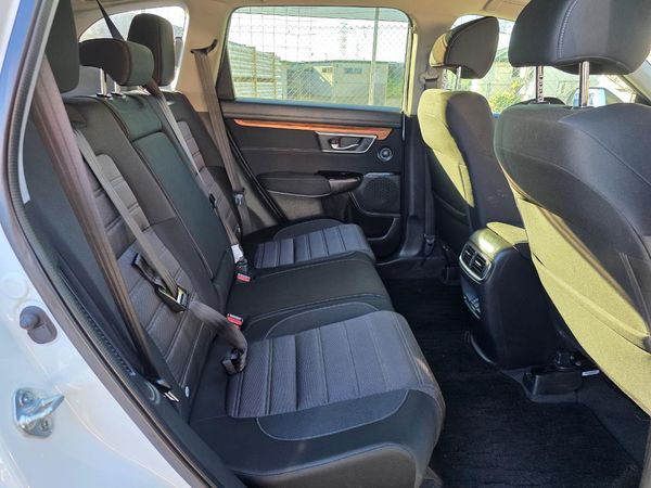 2019 Honda CR-V Hybrid with Reversing Camera, Cruise Control ! Carousel 3