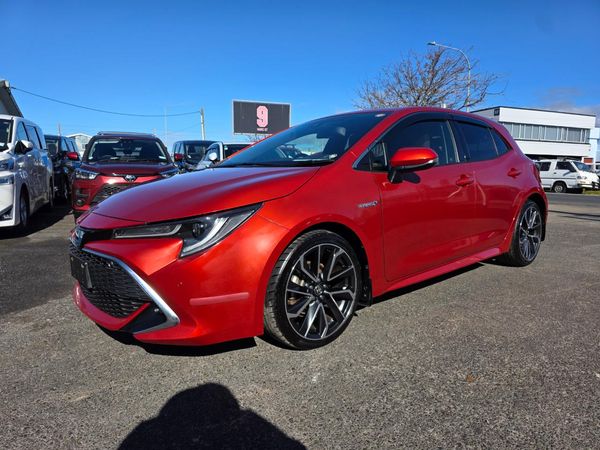 2018 Toyota Corolla Sports Hybrid with Reversing Camera, Parking Sensors, Cruise Control ! Carousel 10