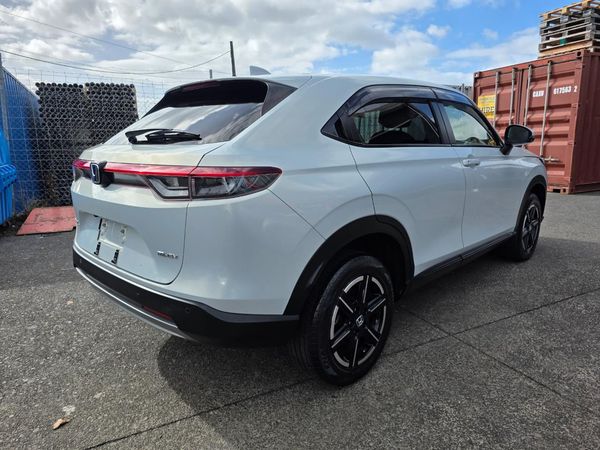 2021 Honda Vezel E-HEV Z Model with Reversing Camera, Parking Sensors, Cruise Control ! Carousel 12