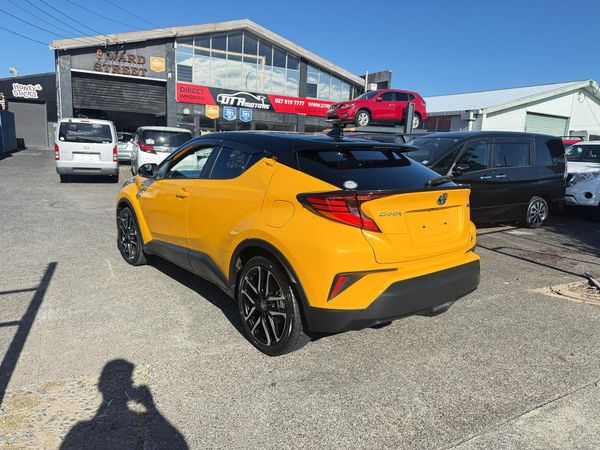 2019 Toyota C-HR GR Sprts Hybrid with Reversing Camera, Cruise Control ! Carousel 11