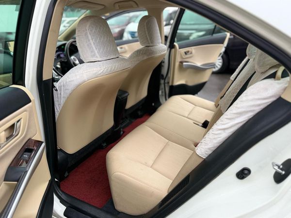 2014 Toyota Sai G Carousel 5