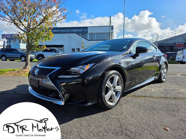 2015 Lexus RC300H Hybrid with Reversing Camera, Parking Sensors, Cruise Control !