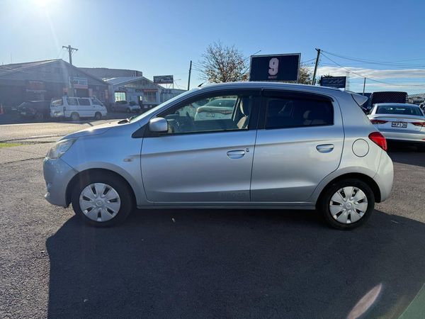 2015 Mitsubishi Mirage Low kms Carousel 10