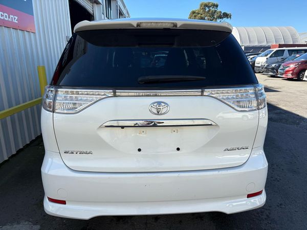 2015 Toyota Estima 5D AERAS PREMIUM EDITION Carousel 11
