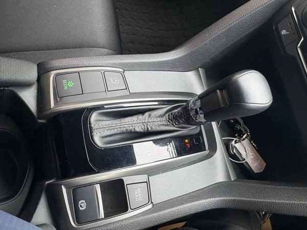 2019 Honda Civic 5D HATCHBACK HONDA SENSING Carousel 3