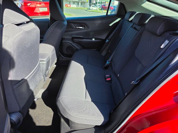 2023 Toyota Prius Newest Shape HEV with Around View Reversing Camera, Parking Sensors, Cruise Control ! Carousel 7
