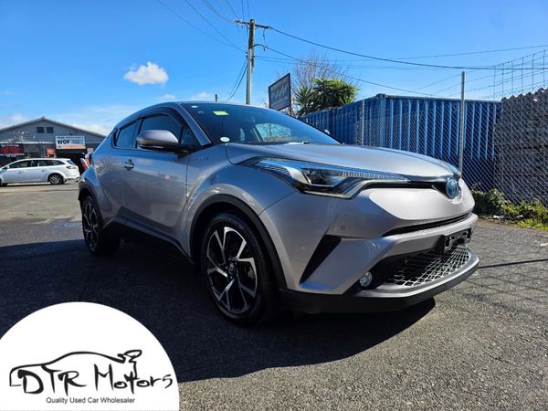 2017 Toyota C-HR Hybrid G Model with Reversing Camera, Parking Sensors, Cruise Control !