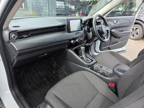 2021 Honda Vezel E-HEV Z Model with Reversing Camera, Parking Sensors, Cruise Control ! Carousel 6