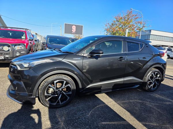 2017 Toyota C-HR G Model Reversing Camera, Parking Sensors, Cruise Control ! Carousel 14