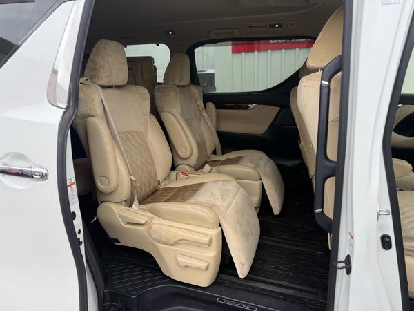 2016 Toyota VELLFIRE 2.5V Carousel 3
