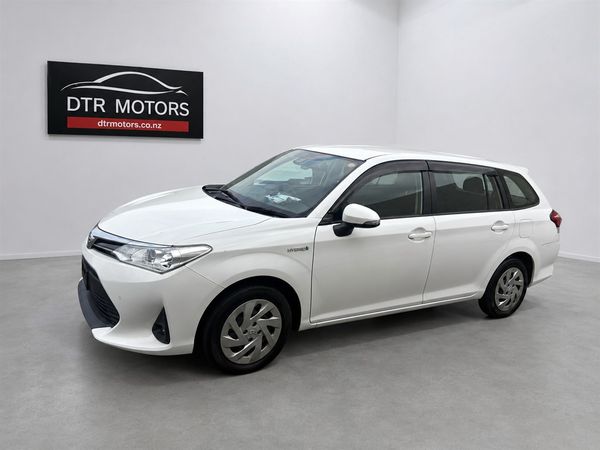 2018 Toyota Corolla Fielder hybird Carousel 9
