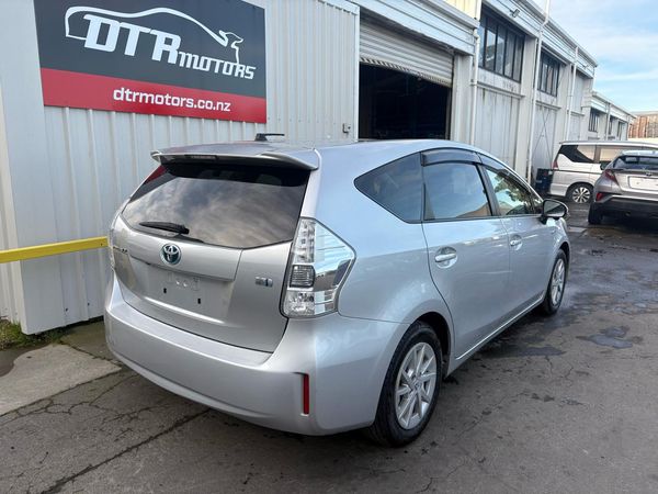 2013 Toyota Prius ALPHA G 7SEAT Carousel 11