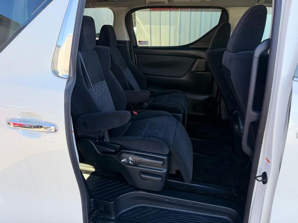 2015 Toyota VELLFIRE 2.5Z Carousel 5