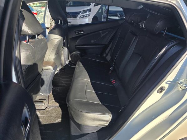 2016 Toyota Prius 5D S Model with Reversing Camera ! Carousel 4