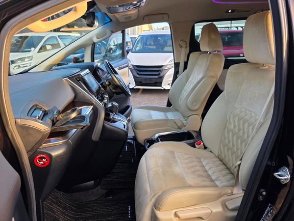 2015 Toyota VELLFIRE 2.5V 7 Seaters with Reversing Camera, Parking Sensors, Cruise Control ! Carousel 4