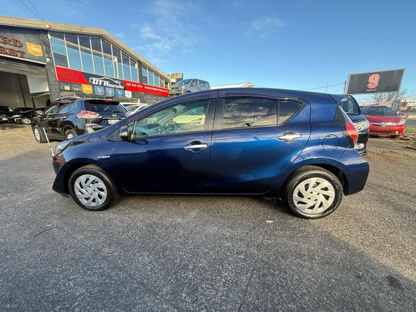 2019 Toyota Aqua Hybrid with Reversing Camera, Parking Sensors ! Carousel 10