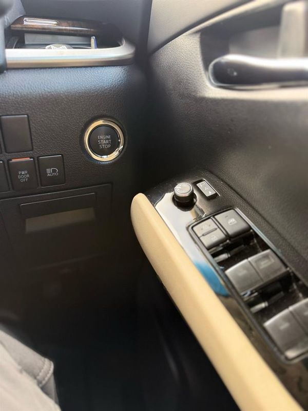 2023 Toyota ALPHARD 2.5X 4WD Carousel 5