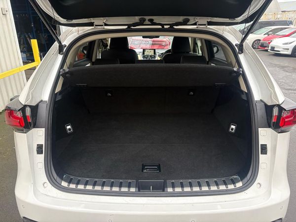2015 Lexus NX 300H I PACKAGE Carousel 17