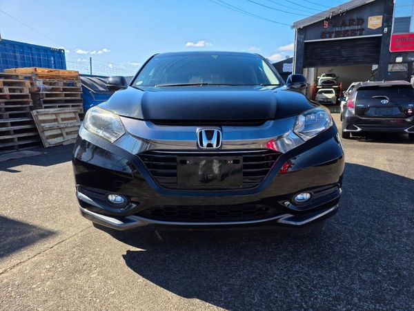2014 Honda Vezel Hybrid X with Reversing Camera, Cruise Control ! Carousel 8