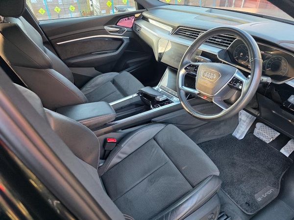 2021 Audi e-tron 55 QUATTRO S LINE 4WD Carousel 1