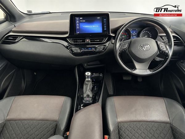 2017 Toyota C-HR G Model Carousel 5