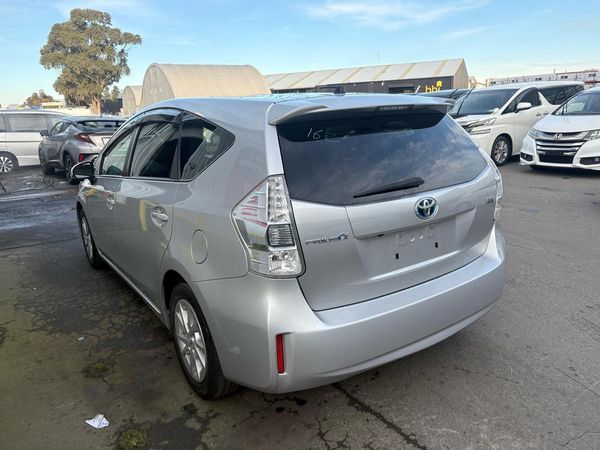 2013 Toyota Prius ALPHA G 7SEAT Carousel 10