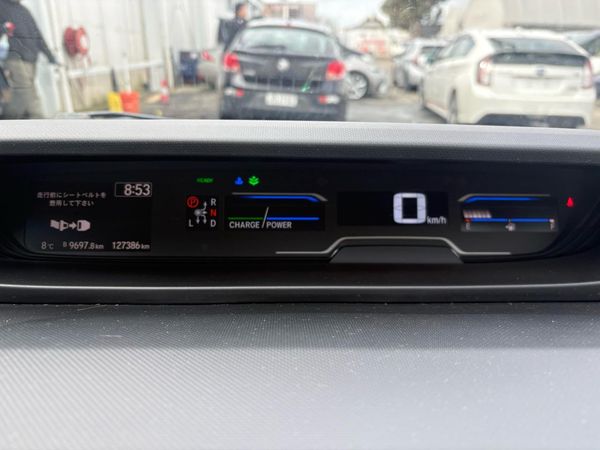 2017 Honda FREED HYBRID Carousel 7
