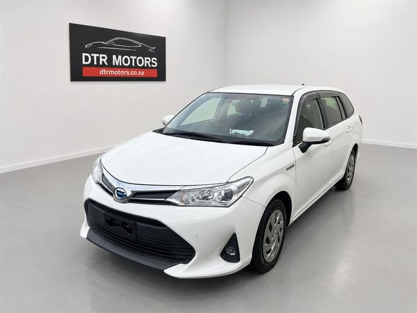 2018 Toyota Corolla Fielder hybird Carousel 8