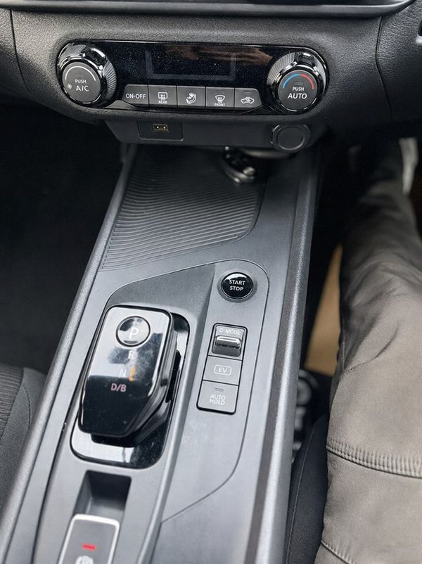 2021 Nissan Note E-POWER Carousel 2