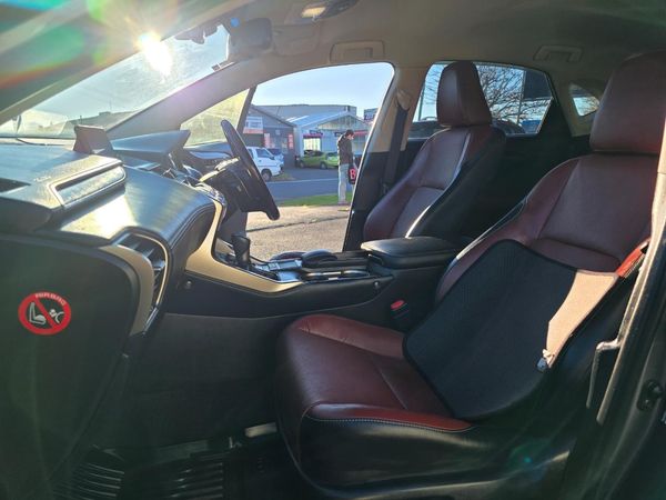 2015 Lexus NX 300H Hybrid 4WD with Load of Features ! Carousel 7
