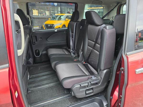 2017 Nissan Serena 5D HIGHWAY STAR S-HYBRID Carousel 5