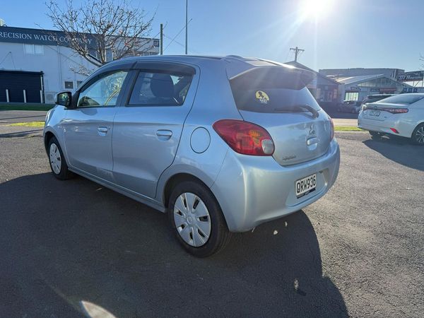 2015 Mitsubishi Mirage Low kms Carousel 11