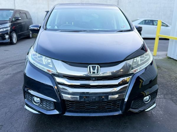 2013 Honda Odyssey Absolute, Half Leather Seat, Cruise Control, Reversing Camera ! Carousel 10