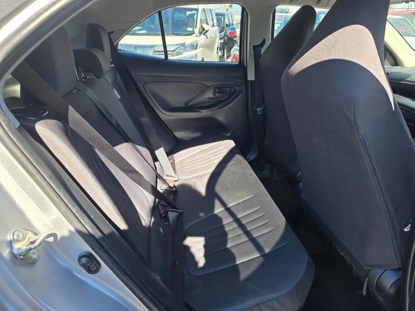 2022 Toyota YARIS CROSS Hybrid X with Reversing Camera, Parking Sensors, Cruise Control ! Carousel 10