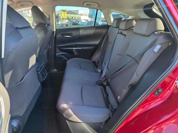 2020 Toyota Harrier Hybrid with Revesing Camera, Parking Sensors, Cruise Control ! Carousel 4