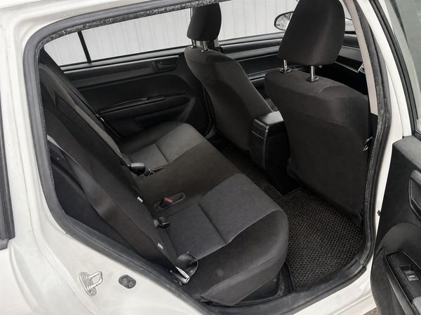 2018 Toyota Corolla Fielder hybird Carousel 1
