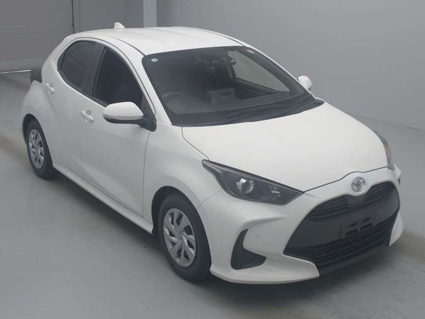 2020 Toyota Yaris X Carousel 3