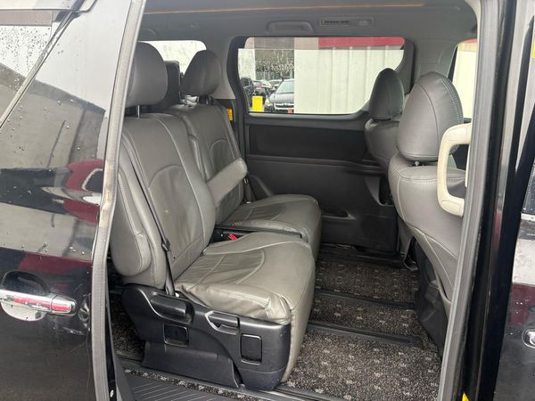 2013 Toyota VELLFIRE 2.4Z Carousel 1