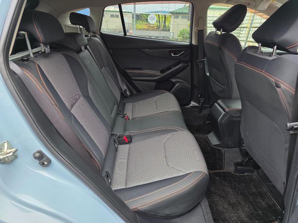 2017 Subaru XV AWD 2.0I-S EYESIGHT with Reversing Camera, Cruise Control ! Carousel 3