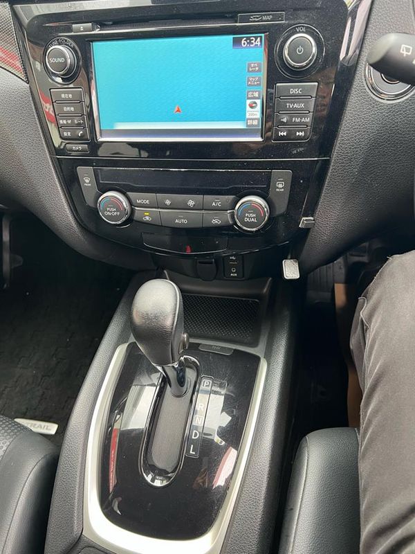 2015 Nissan X-Trail Hybrid with Reversing Camera, Parking Sensor ! Carousel 3