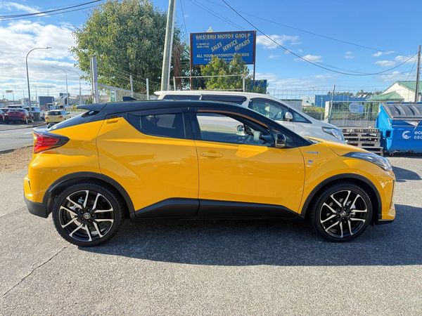 2019 Toyota C-HR GR Sprts Hybrid with Reversing Camera, Cruise Control ! Carousel 7